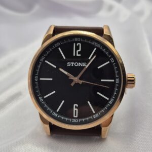 Reloj Stone con Malla de Cuero Modelo ST1144