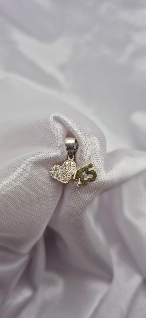 Dije 15 Años de Plata 925 y Doublé Corazón con Strass