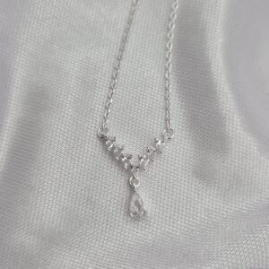 Collar de Plata 925 Diseño Gota con Piedra