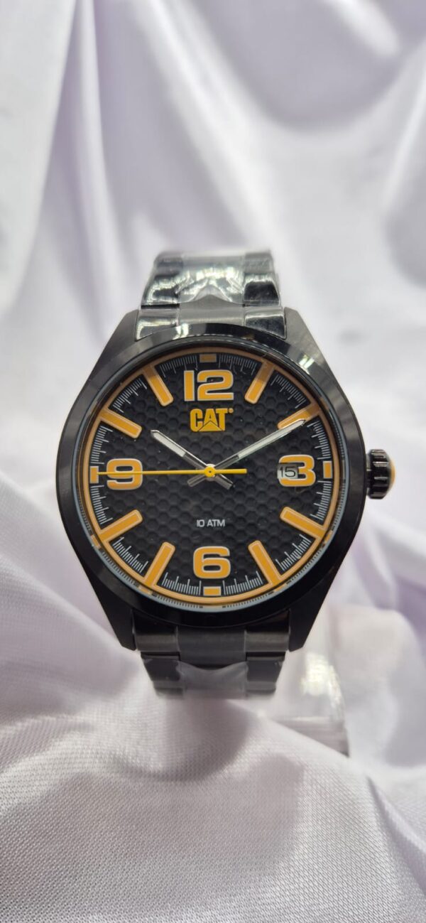 Reloj Cat con Malla Metálica Modelo Qa.161.16.137