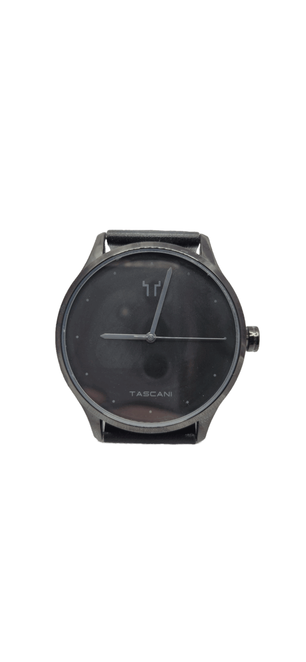 Reloj Tascani con Malla de Cuero Modelo TS0004N
