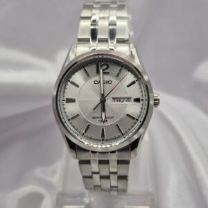 Reloj Casio con Malla Metálica Modelo MTP-1335D-7AVDF