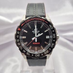 Reloj Casio con Malla de Cuero Modelo EFV-120BL-1AVUDF
