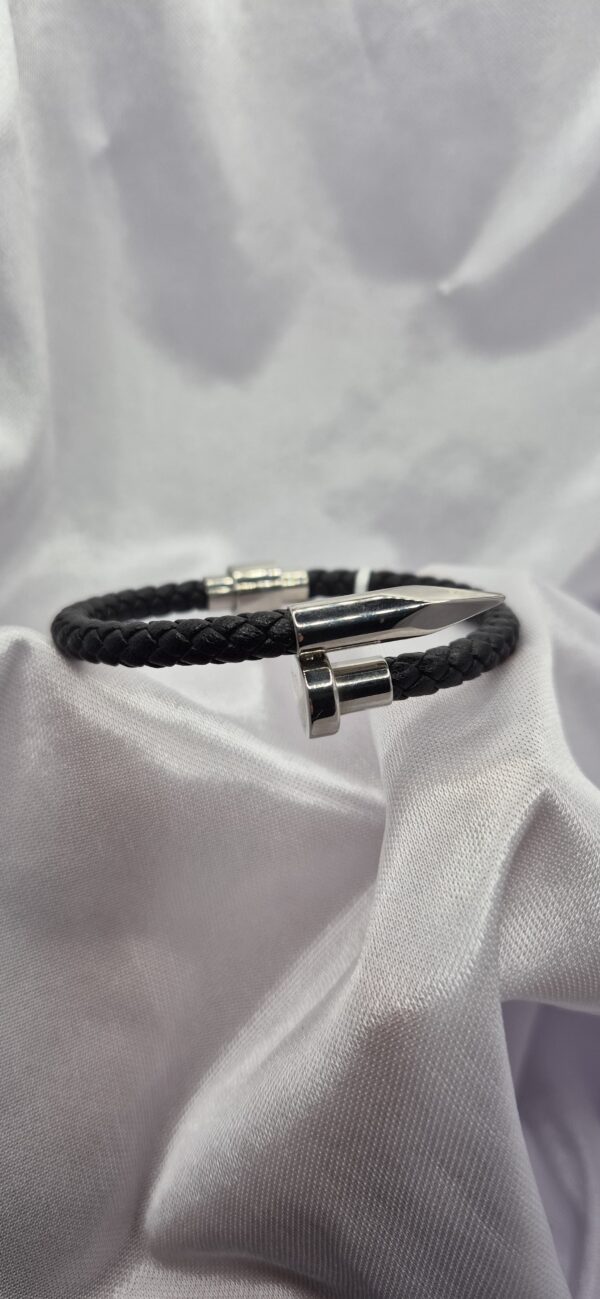 Pulsera Tascani de Cuero Tejido Estilo Clavo