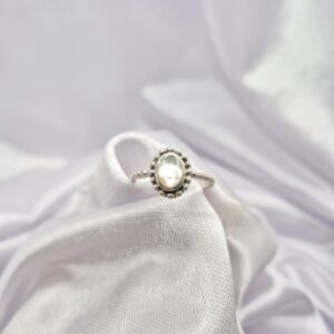 Anillo de Plata 925 Diseño Piedra Nácar Hindú