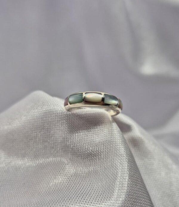 Anillo de Plata 925 Diseño Piedra Nácar