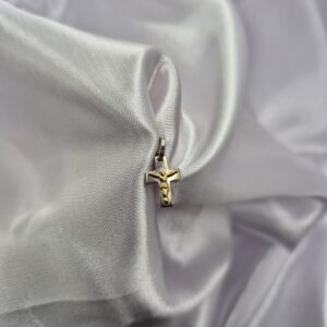 Dije de Plata 925 y Oro de Crucifijo Tamaño Mini