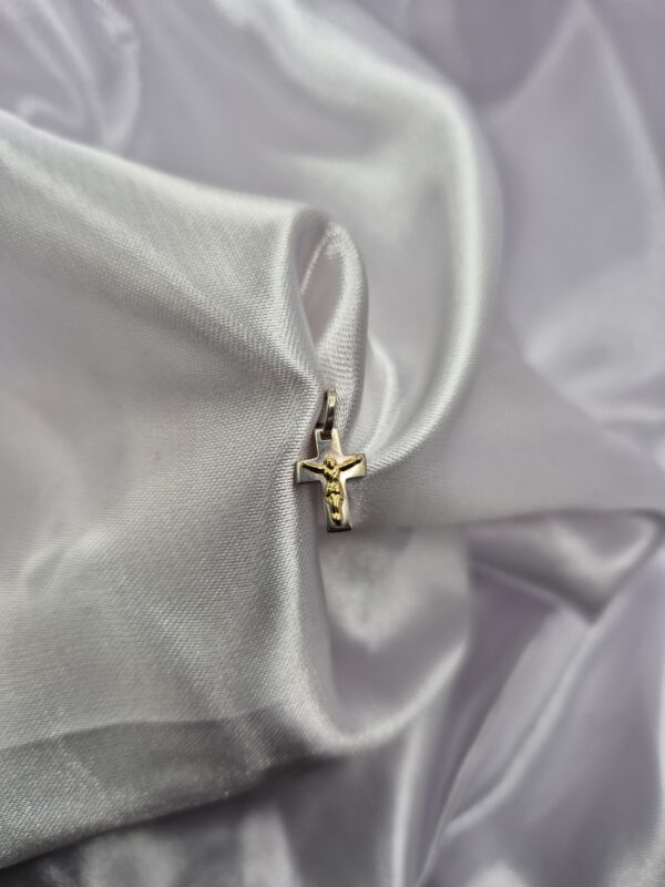 Dije de Plata 925 y Oro de Crucifijo Tamaño Mini