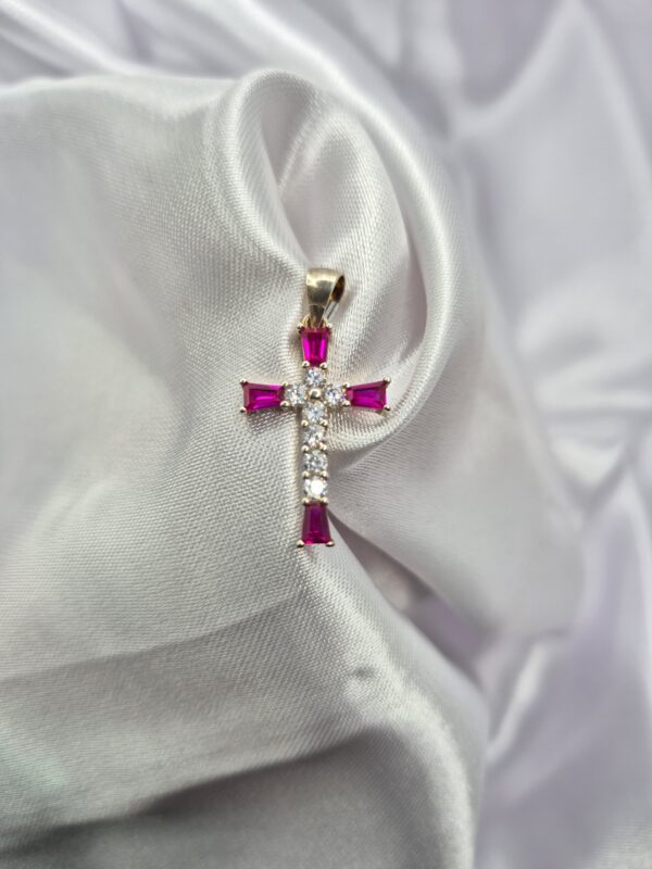 Dije de Plata 925 Diseño Cruz con Piedras Rosas