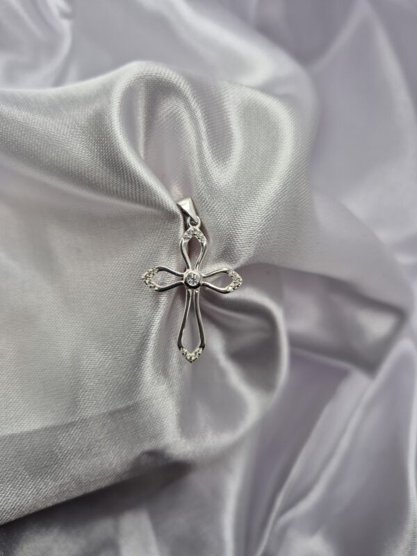 Dije de Plata 925 de Cruz con Piedra