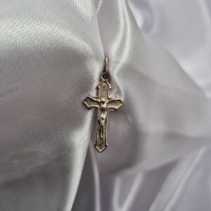 Dije de Plata 925 Diseño de Crucifijo