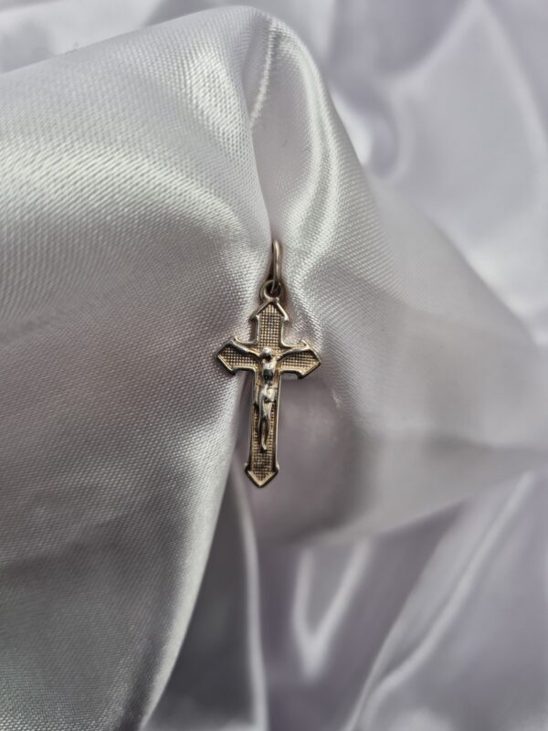 Dije de Plata 925 Diseño de Crucifijo