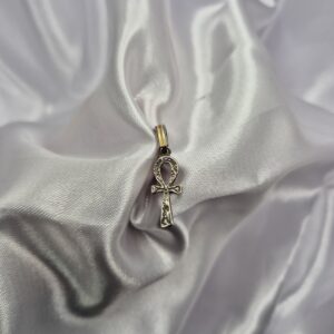 Dije de Plata 925 y Oro Diseño Cruz Egipcia Facetada