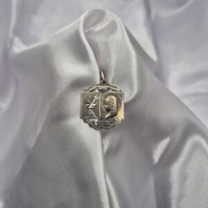 Dije de Plata 925 Diseño Virgen Niña Facetada