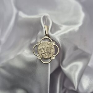 Dije de Plata 925 Diseño Virgen de Lourdes