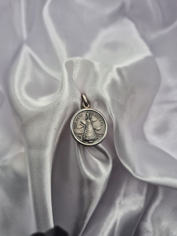 Dije de Plata 925 Diseño Medalla Virgen de Itatí