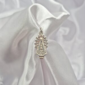 Dije de Plata 925 Diseño Ovalado Virgen de Luján