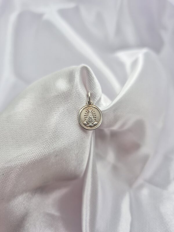 Dije de Plata 925 Diseño Virgen de Luján