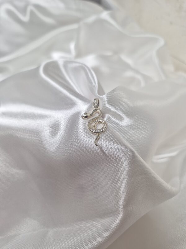 Dije de Plata 925 Diseño Serpiente con Piedras