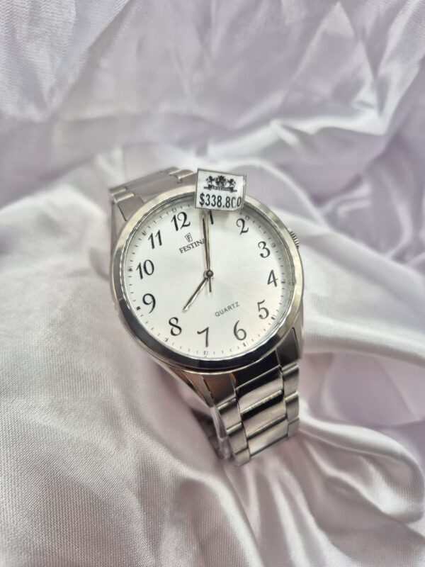 Reloj Festina Modelo F16875/1 Malla Metálica