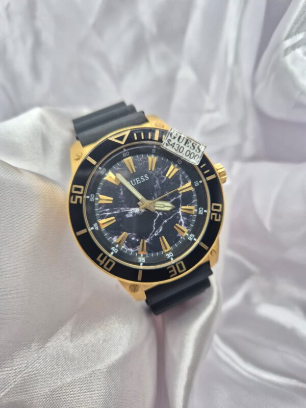 Reloj Guess Modelo GW0420G2 Malla de Silicona