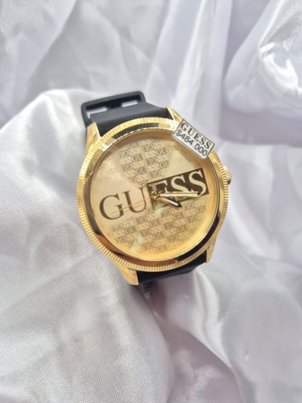 Reloj Guess Modelo GW0726G2 Malla de Silicona