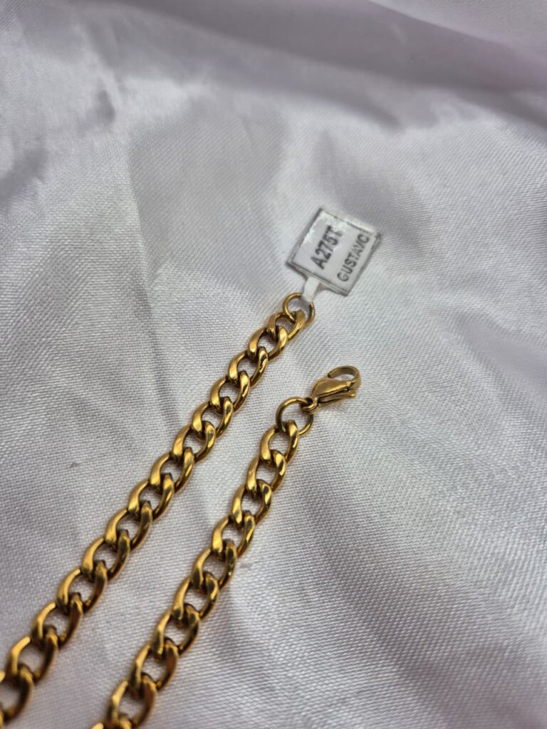 Cadena de Acero Dorado Modelo Groumet de 50cm